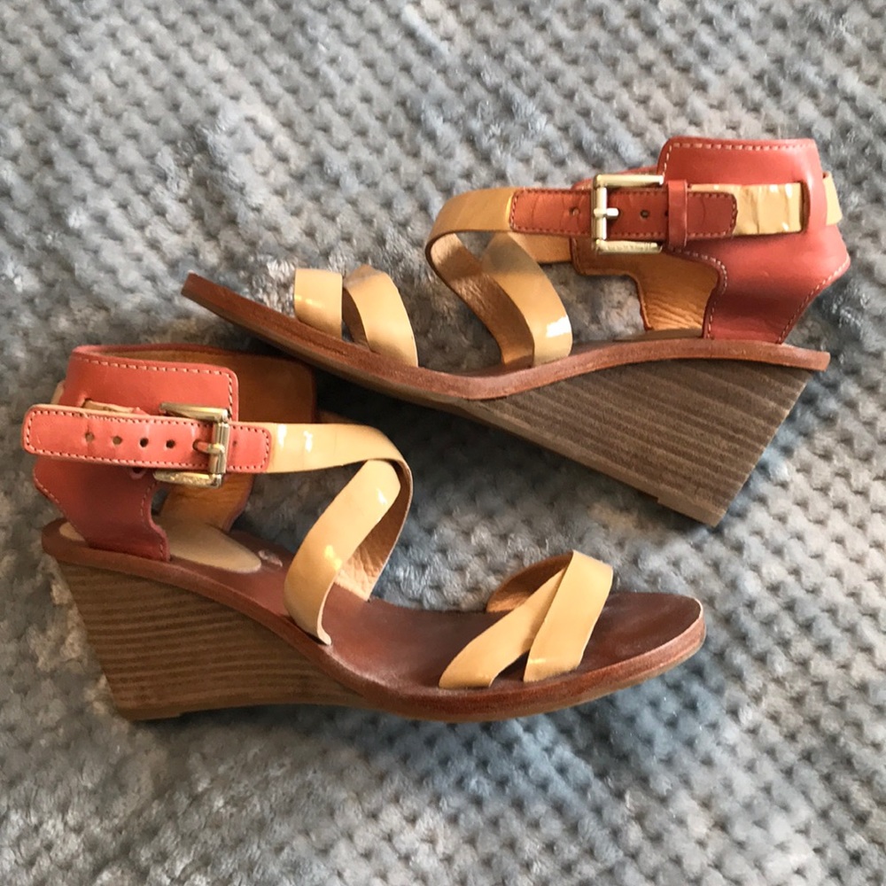 EUC Sz 6.5 Coach Wedge Sandals